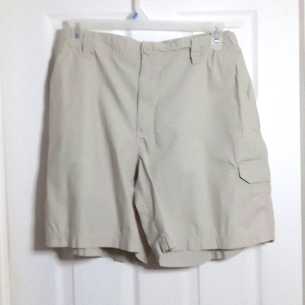 Cargo shorts Columbia Men's khaki 44 waist